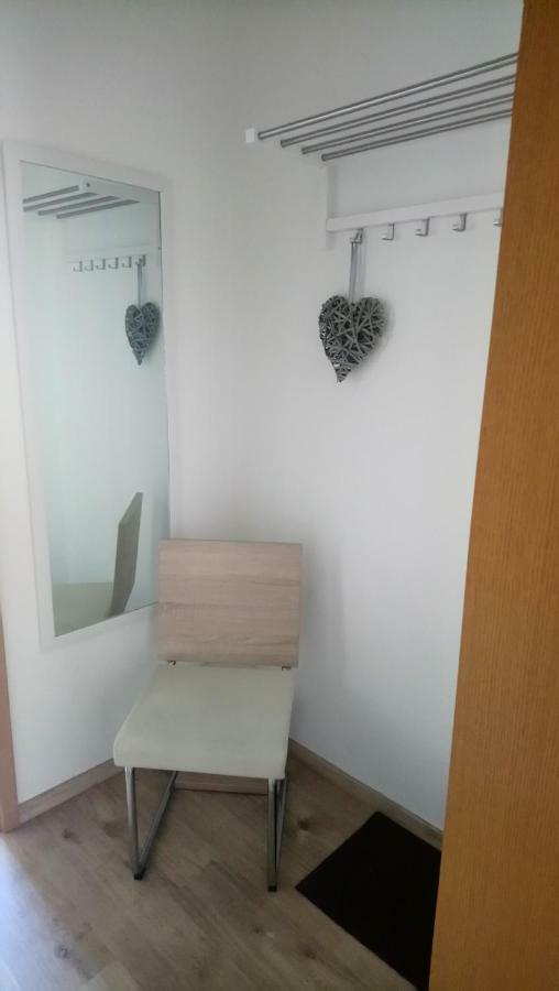 Gemuetliche Ferienwohnung Im Erdgeschoss- Jenaer Strasse Erfurt Exterior foto