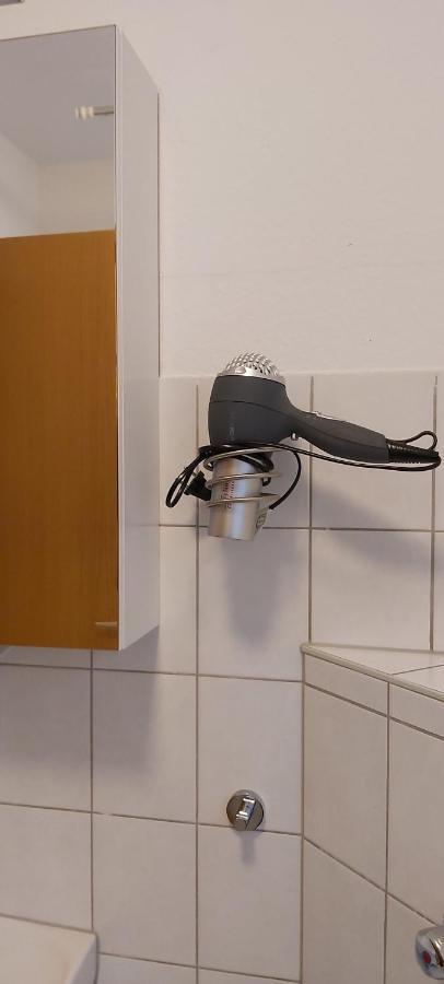 Gemuetliche Ferienwohnung Im Erdgeschoss- Jenaer Strasse Erfurt Exterior foto